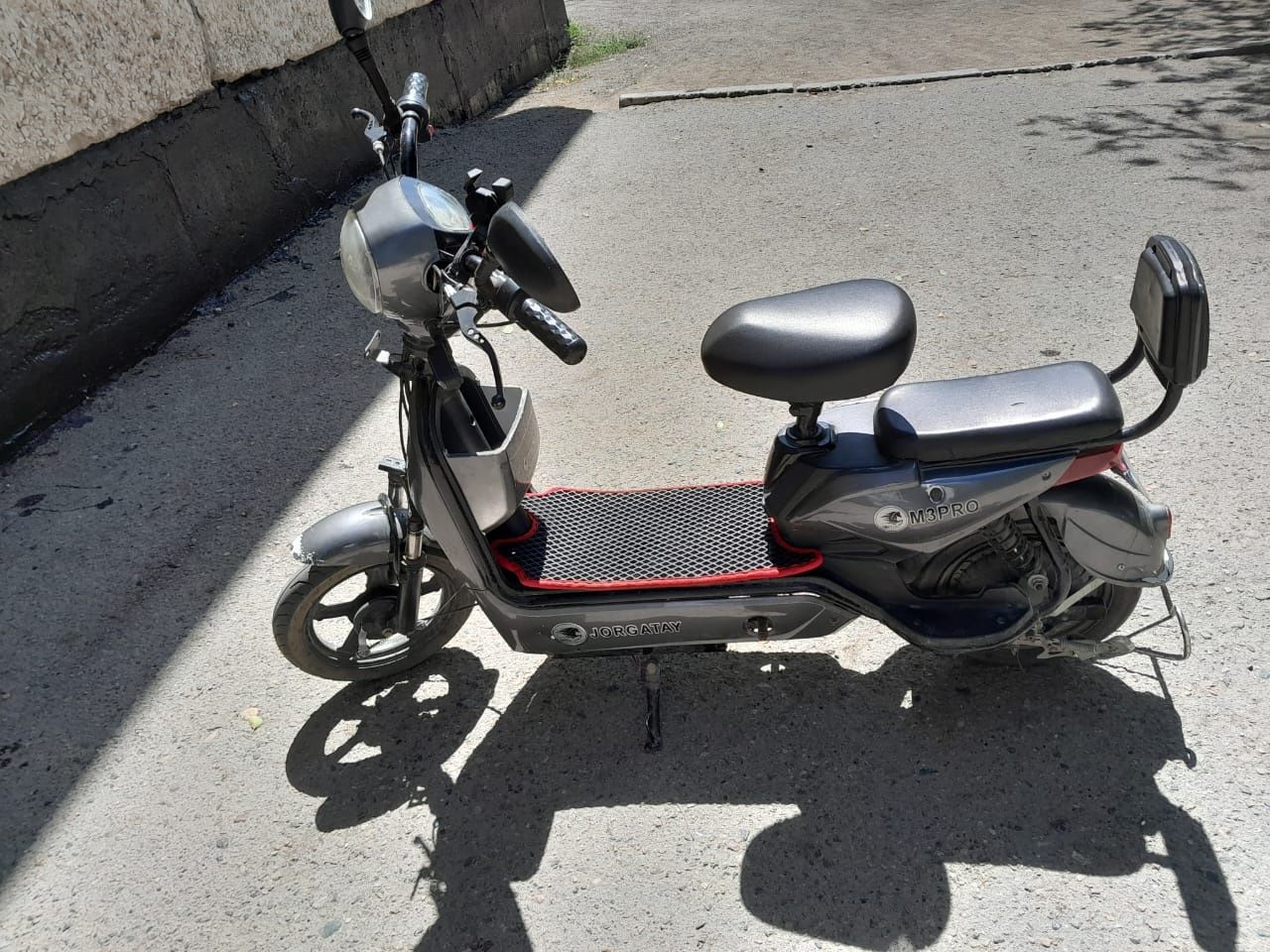 Продам элекррскутер