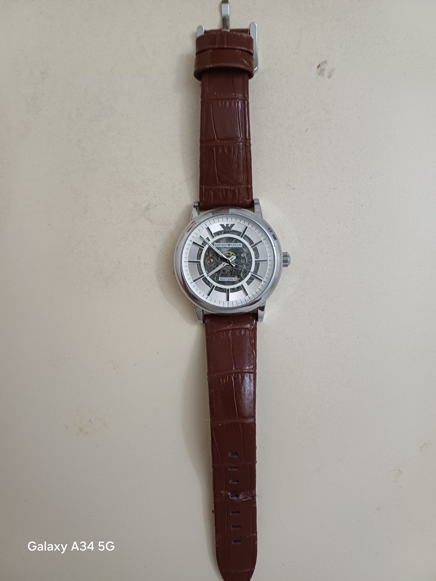 Продам Emporio Armani оригинал