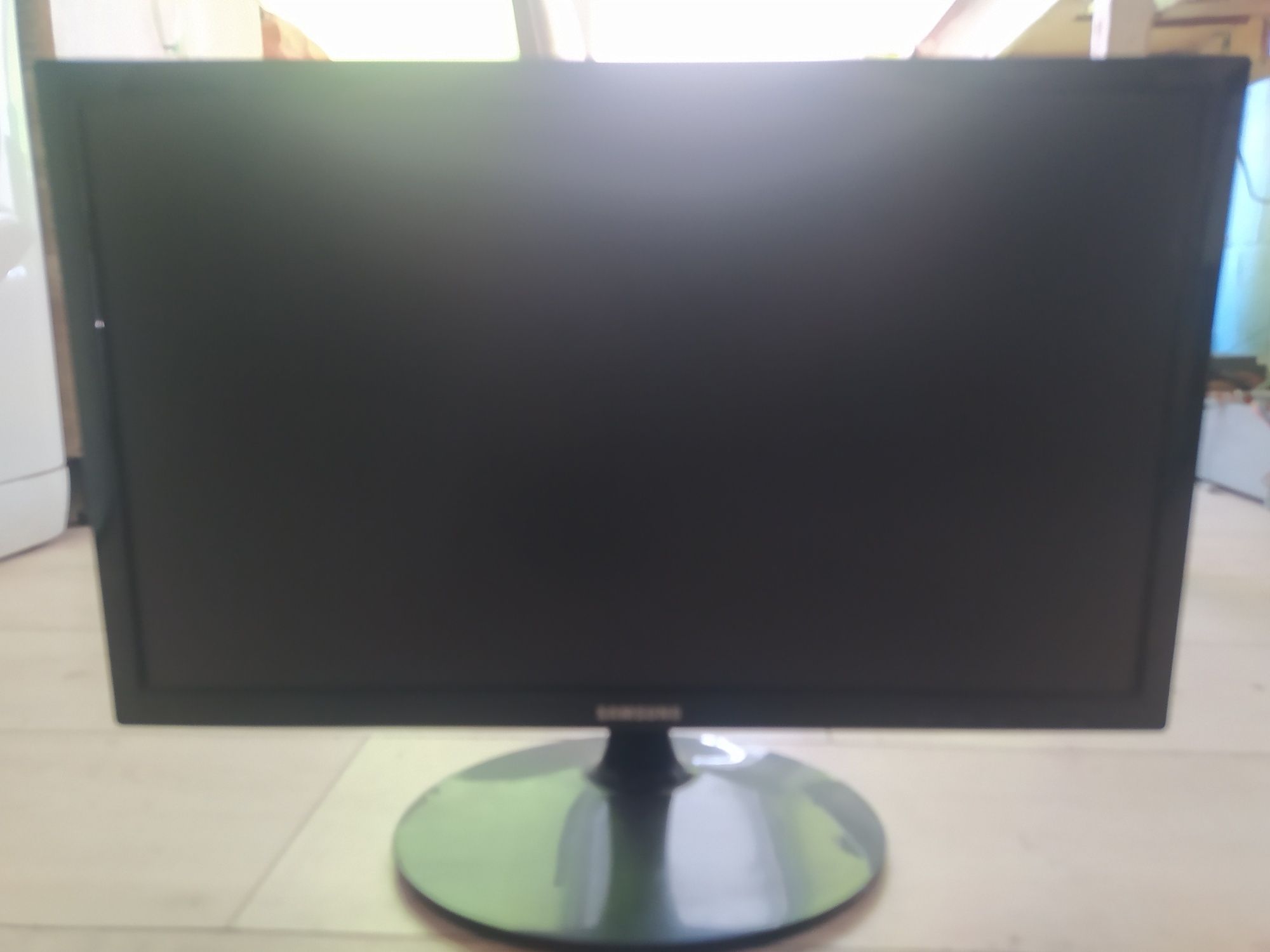 Монитор Samsung 22'