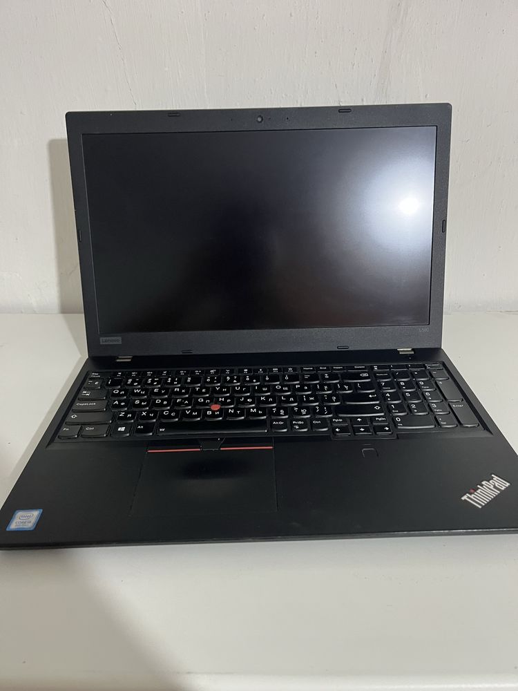 Lenova thinkpad t15 i5 8th