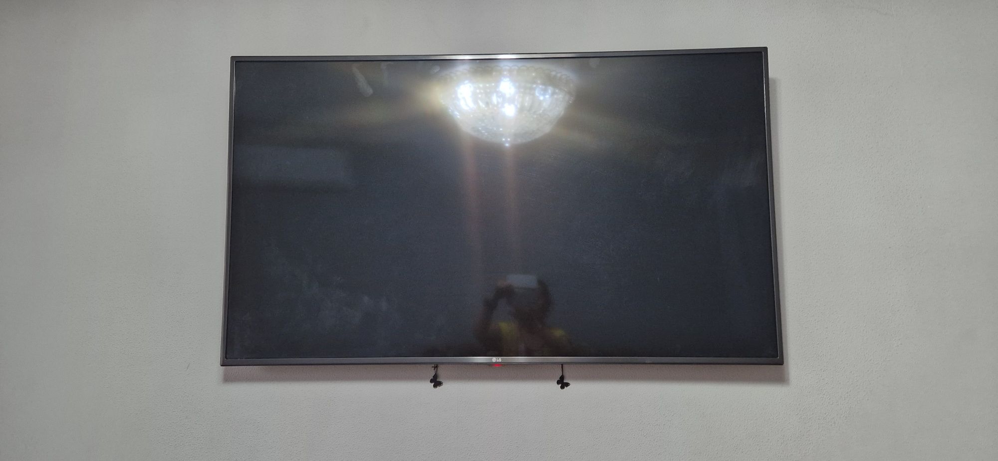 Продам Смарт Телевизор LG Диагональ 124/70.