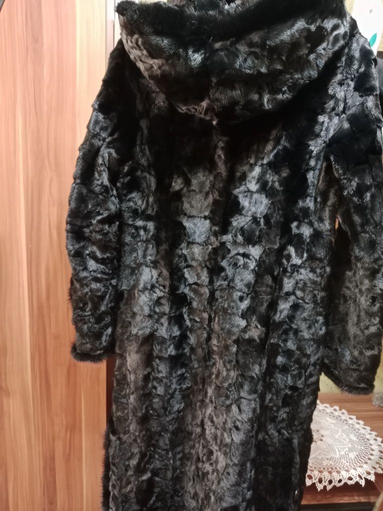 Продам шубу норковую кусковую