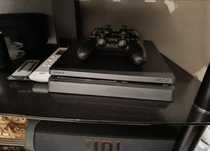 Продам Sony PlayStation 4slim 1tb