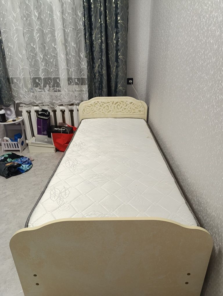 Продам кровать односпальная