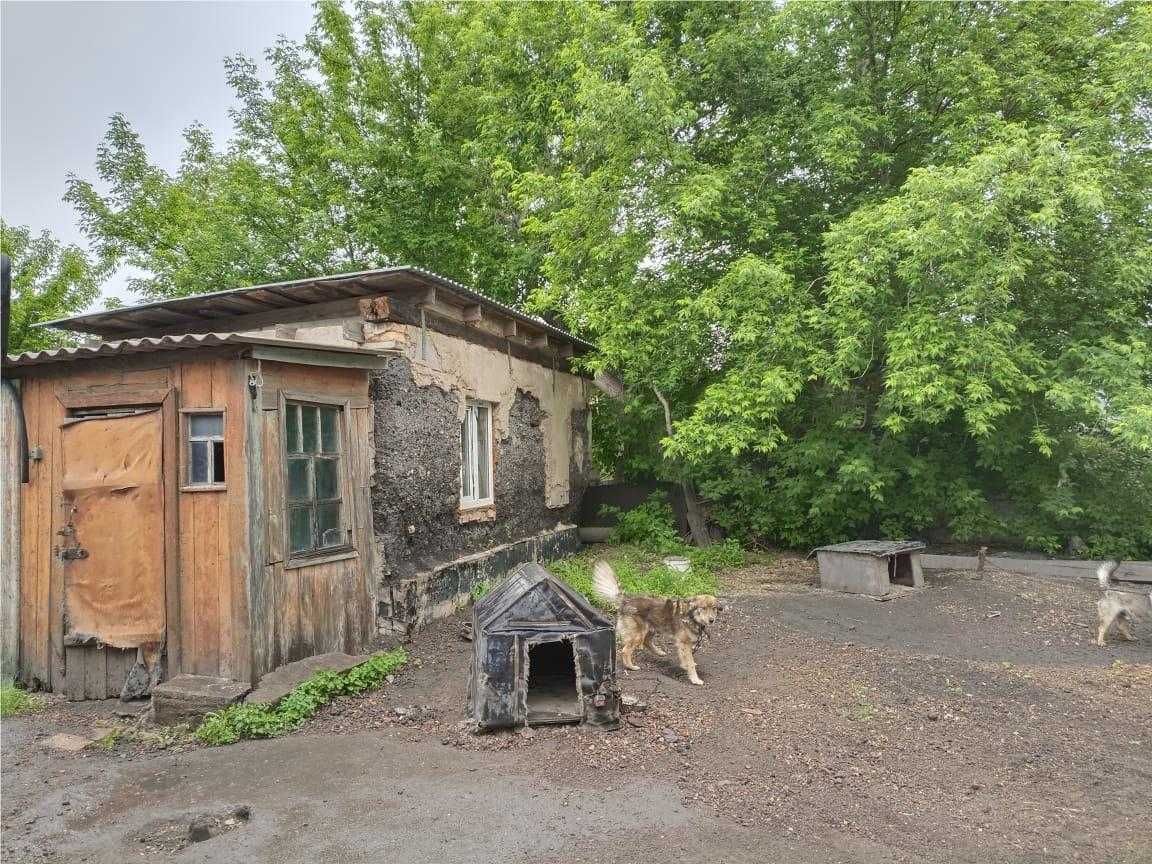 Продаю 3 комнатный дом в Пришахтинске.