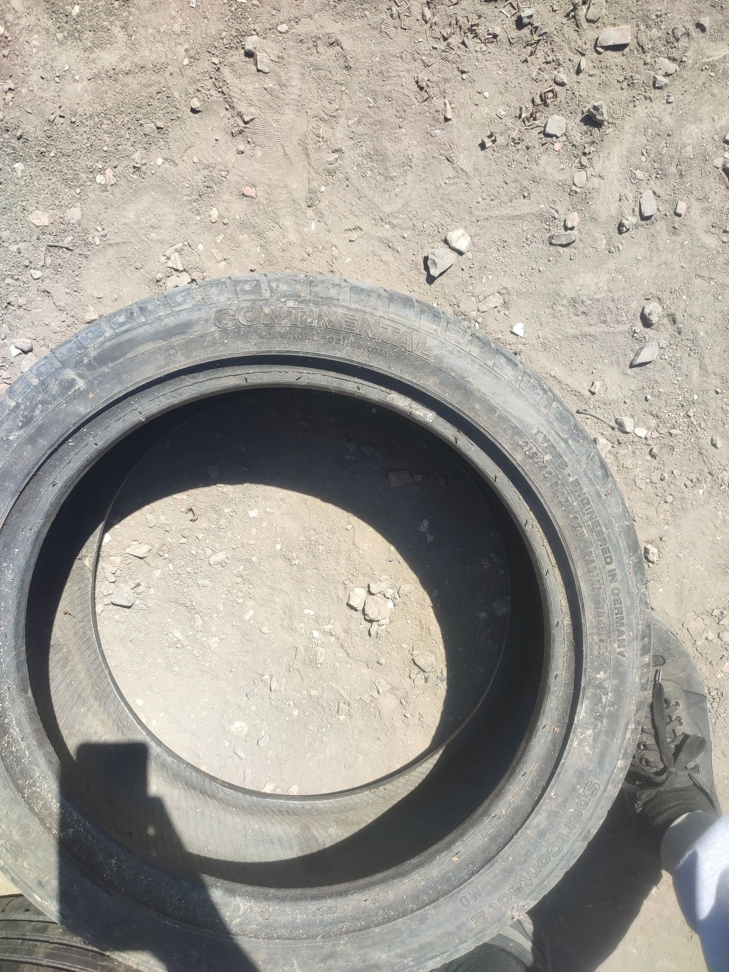 Шина безккмерка размер 215/45 R17
