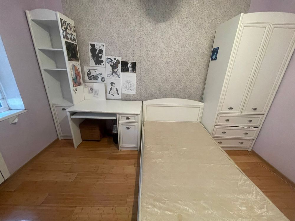 Спальний гарнитур