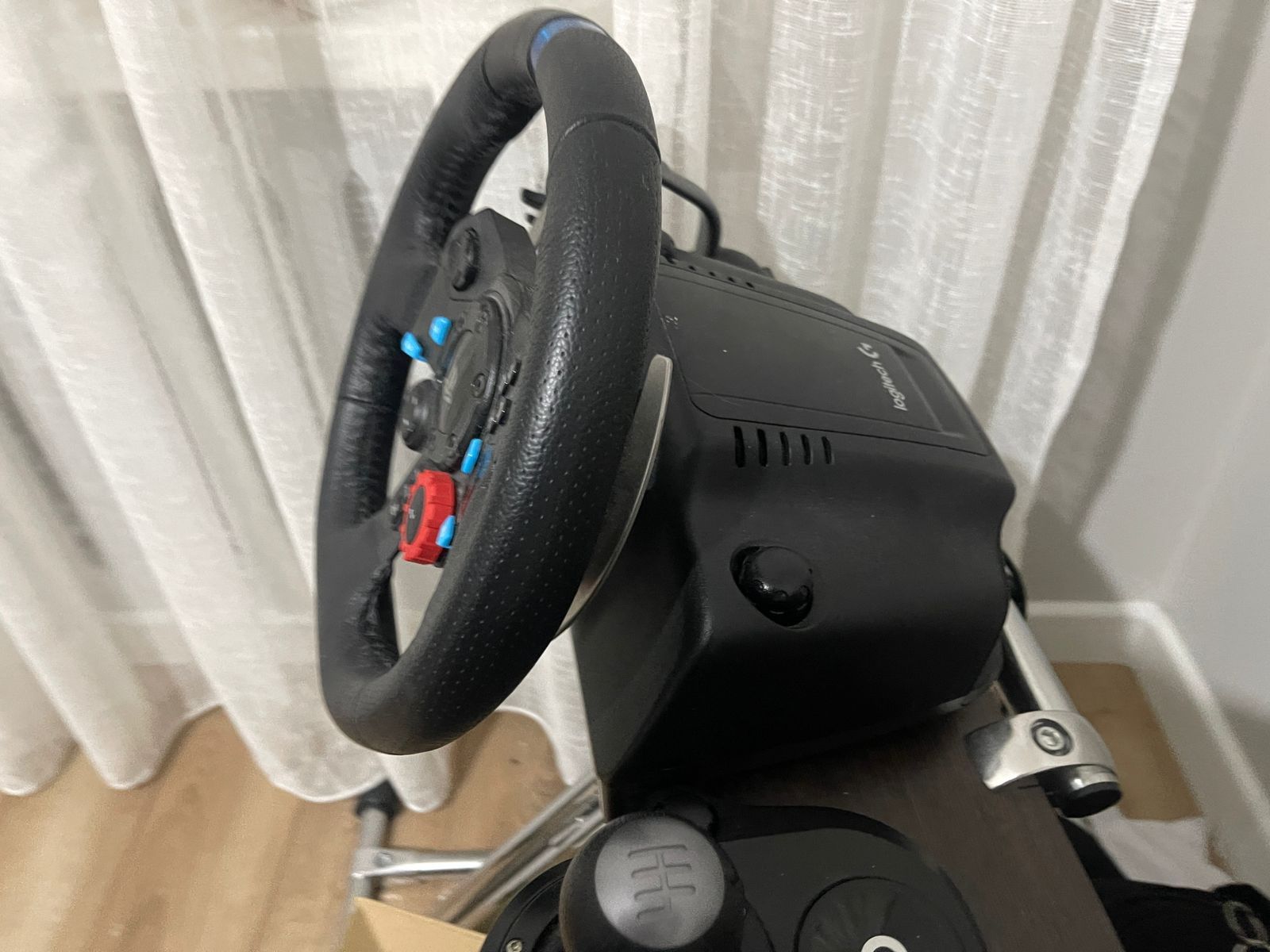 Продам игровой руль