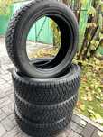 Зимние шины комплект , липучка 235/55R20