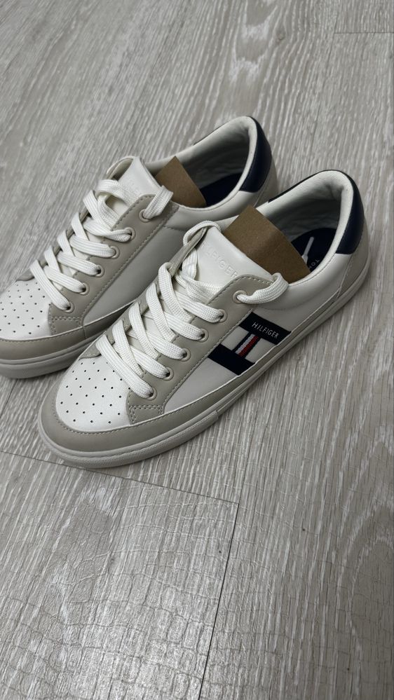 Кроссовки Tommy Hilfiger