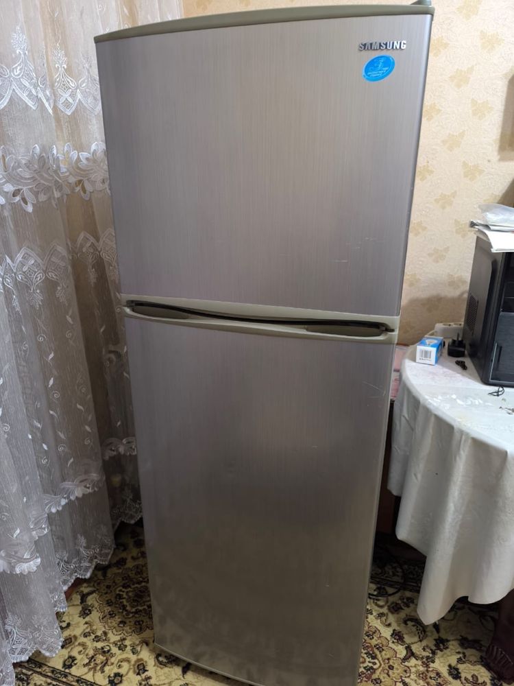 Холодильник Самсунг