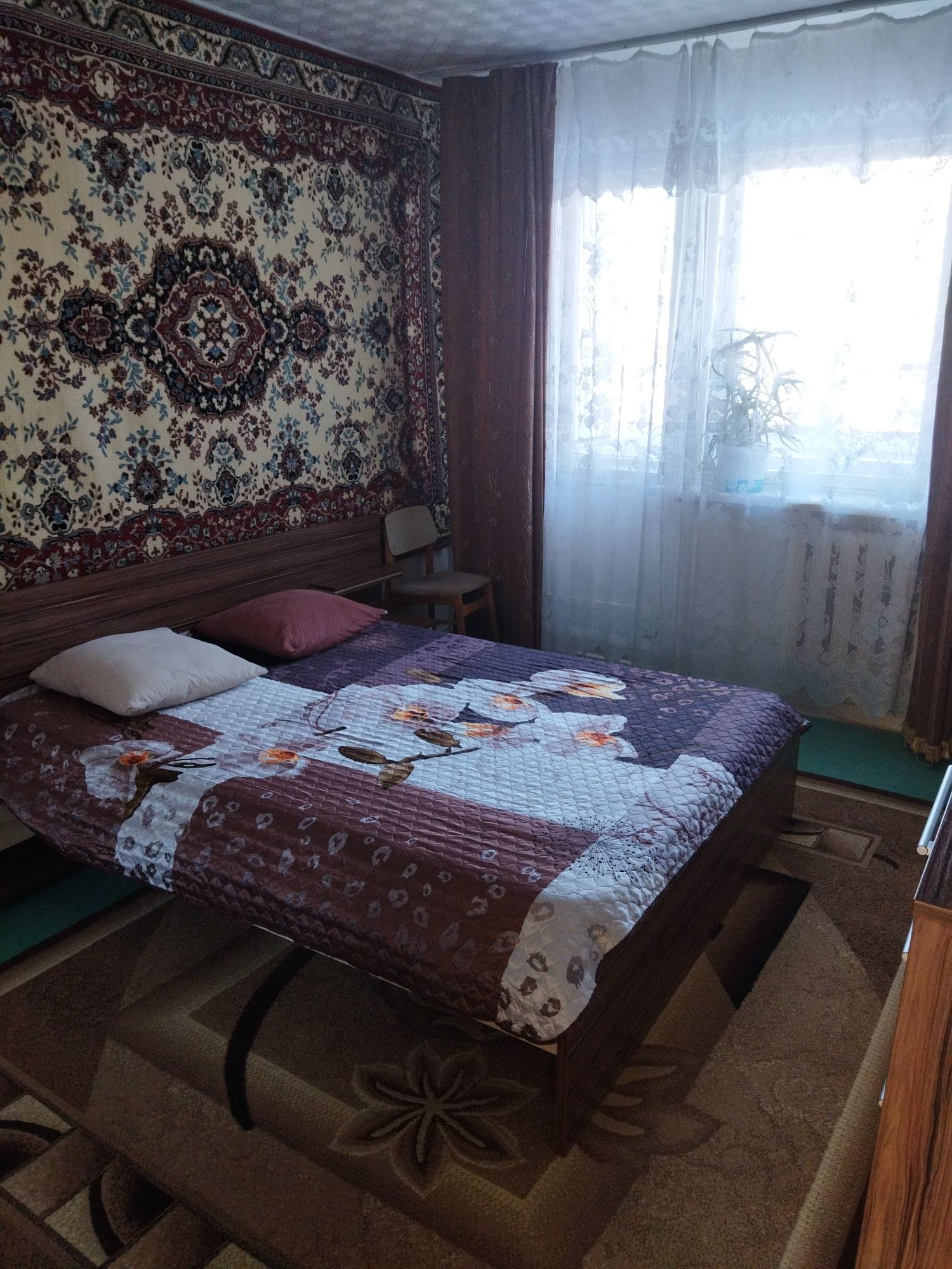 Сдам квартиру посут. 4 мкр 12 дом, Wi-Fi, водонагреватель есть