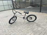 Продаю BMX  купил 2 мес назад