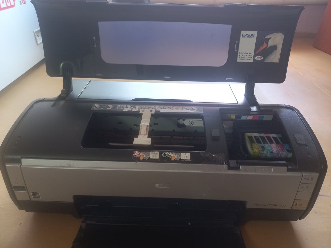 Продам принтер EPSON