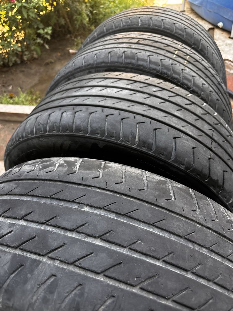 Шины б/у 215/55 R17
