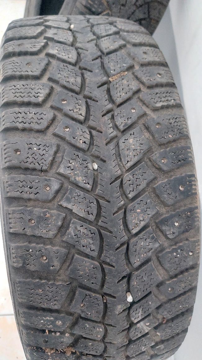 Продам Шины б/у 205/55 r 16