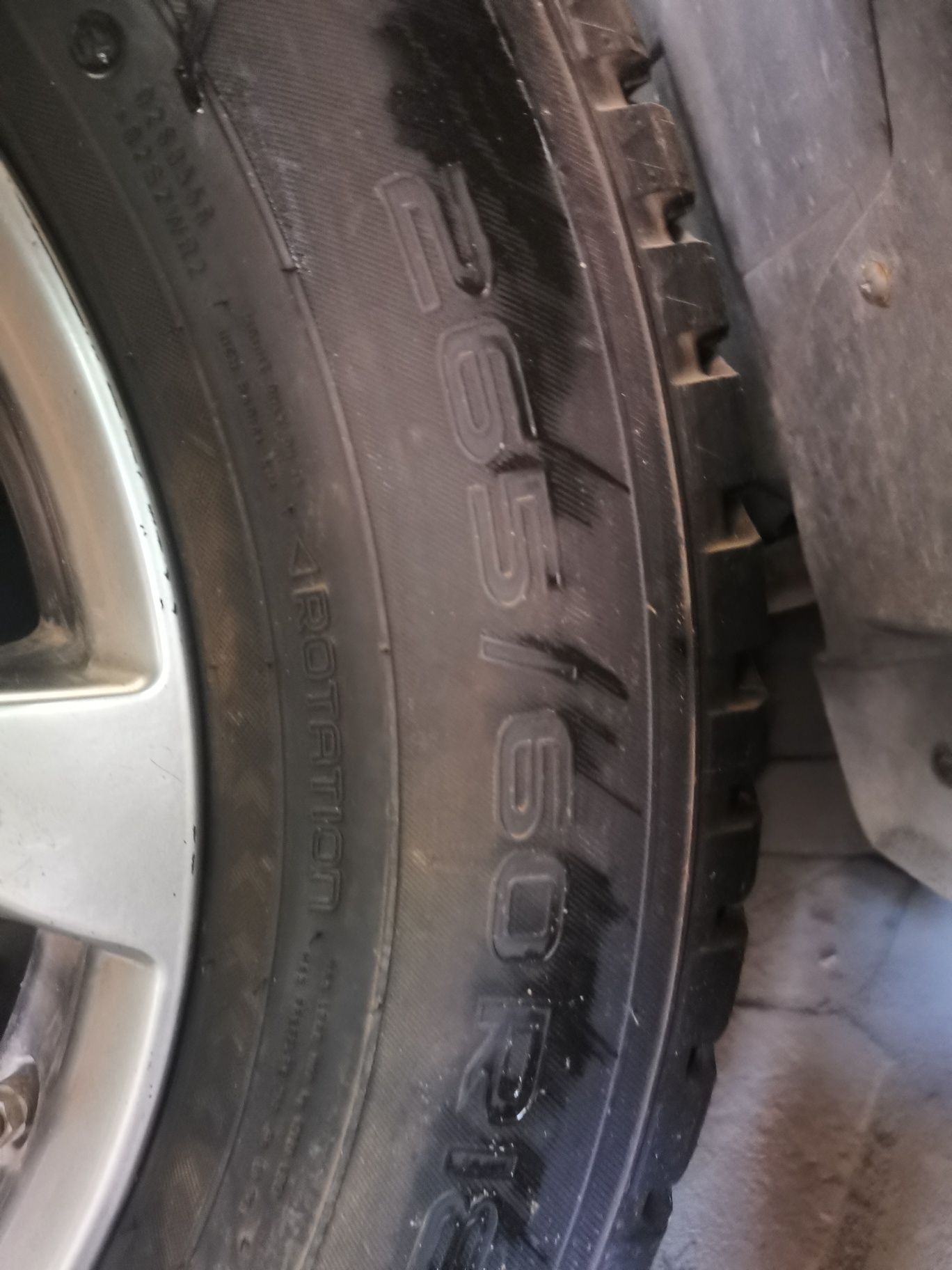 Nokian /60R18 8 suv