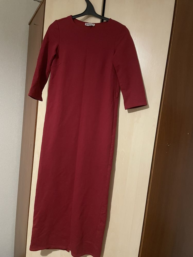 Продам женскую одежду 42-44р
