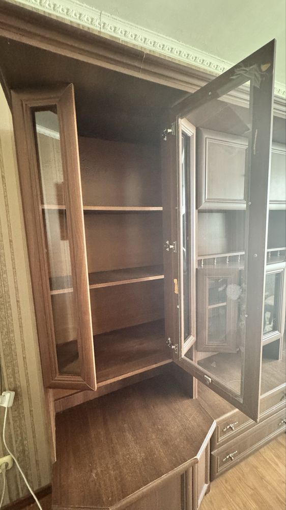 Продам шкаф. Высота 210, ширина 240
