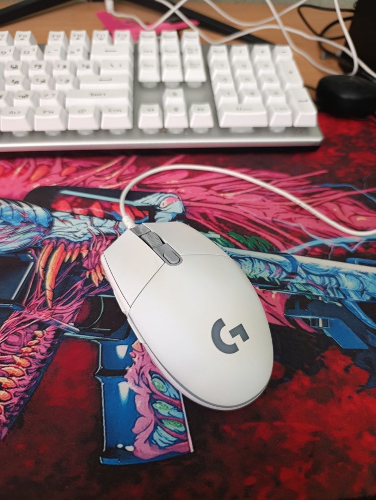 Игровая мышка Logitech g102