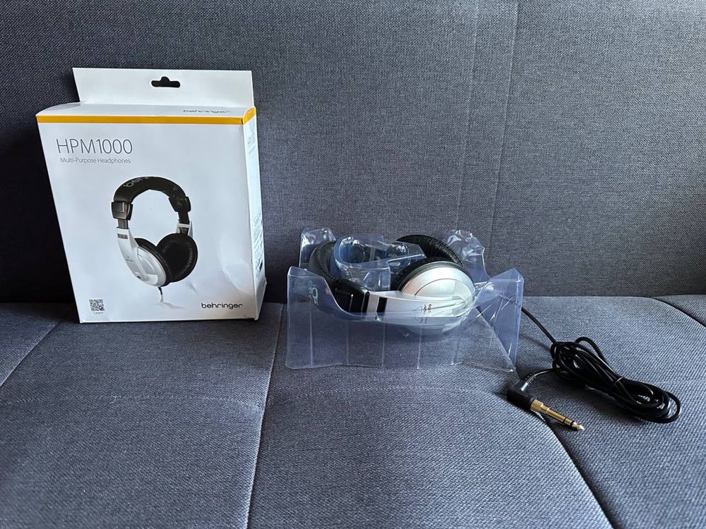 Наушники Behringer HPM1000