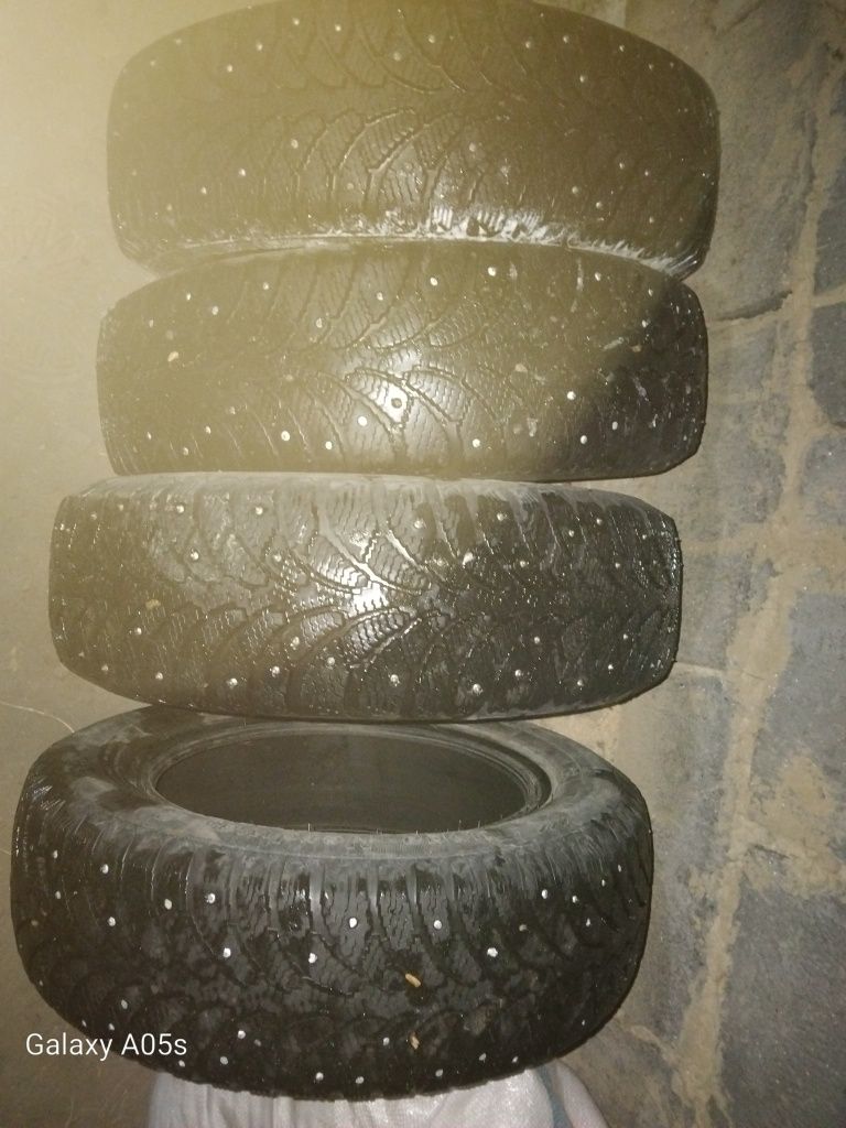 Продам шина зимни 50000 тг