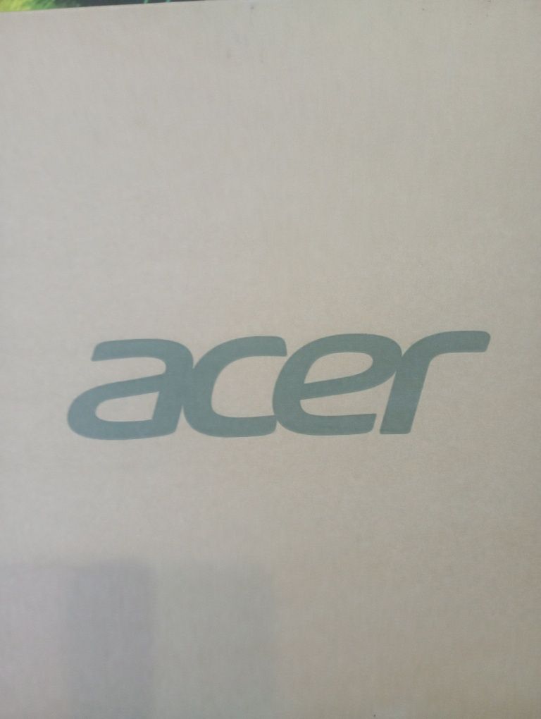 Ноутбук "acer". практически не ползовались