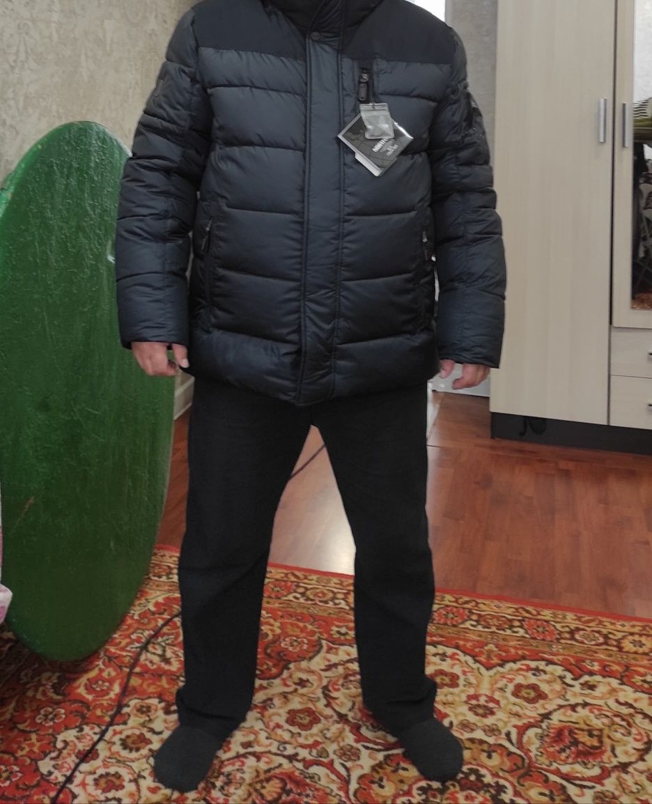 Продам Куртку новую одевали пару раз