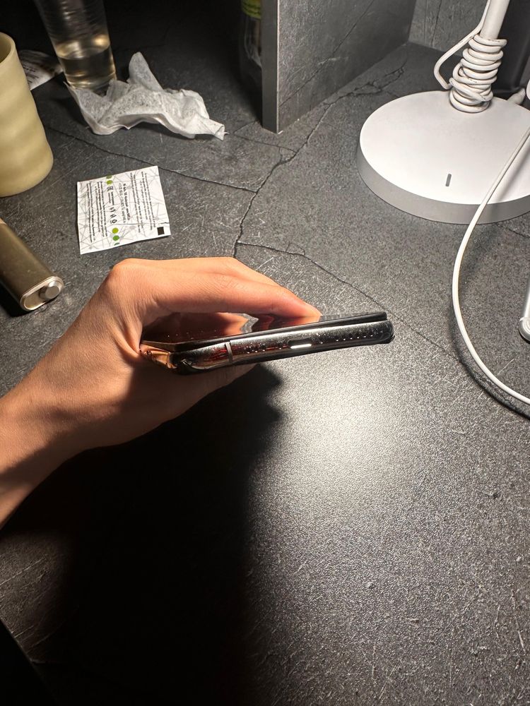 iPhone 11 pro 64gb продам