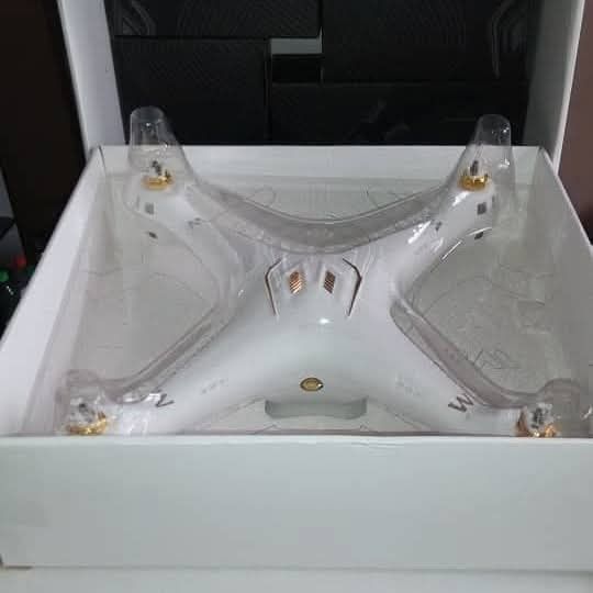 Дрон квадрокоптер Attop W8 GPS Long range Wifi 1080p с управл. подвесо