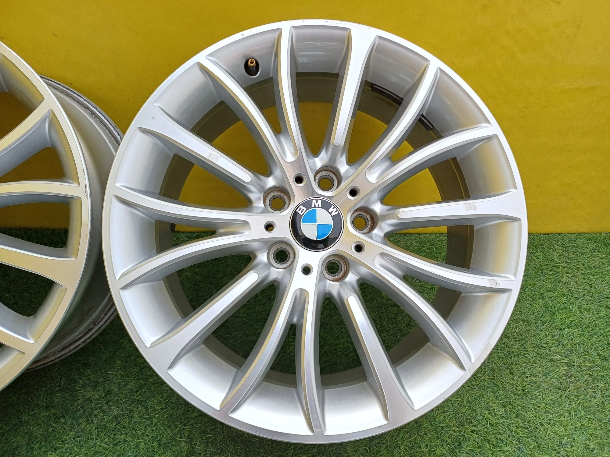 Диски R18 5x120 (Стиль 454) на BMW.