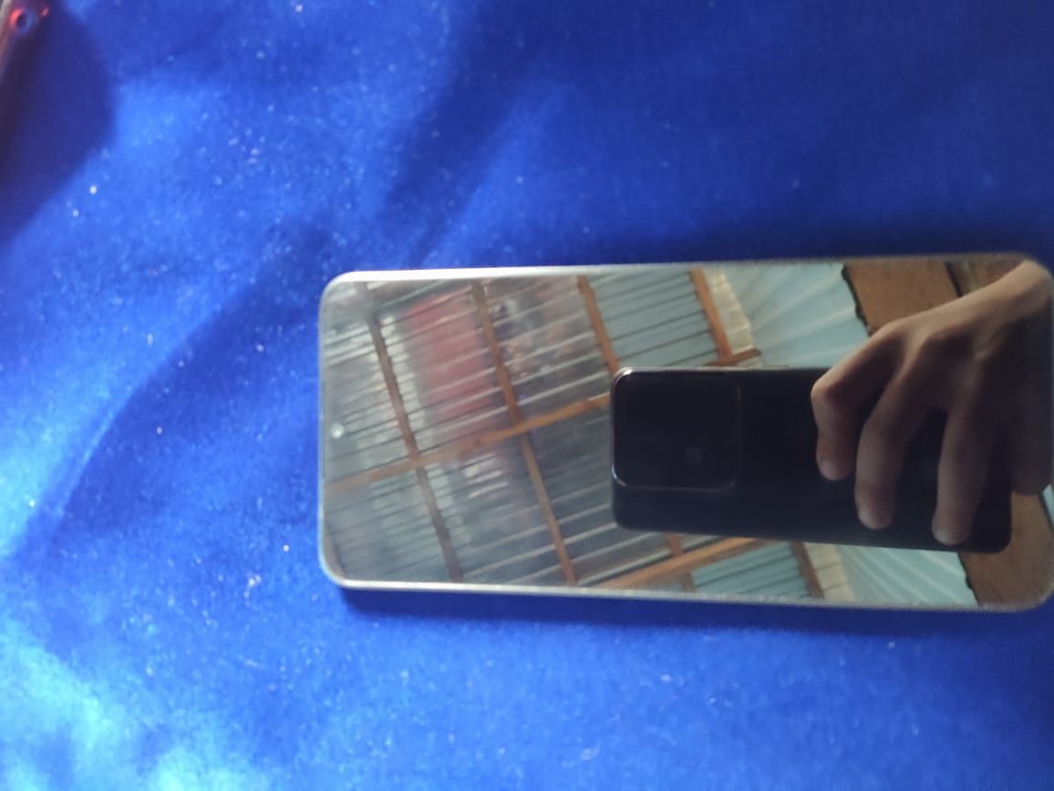Продам POCO C65 256G игровой.