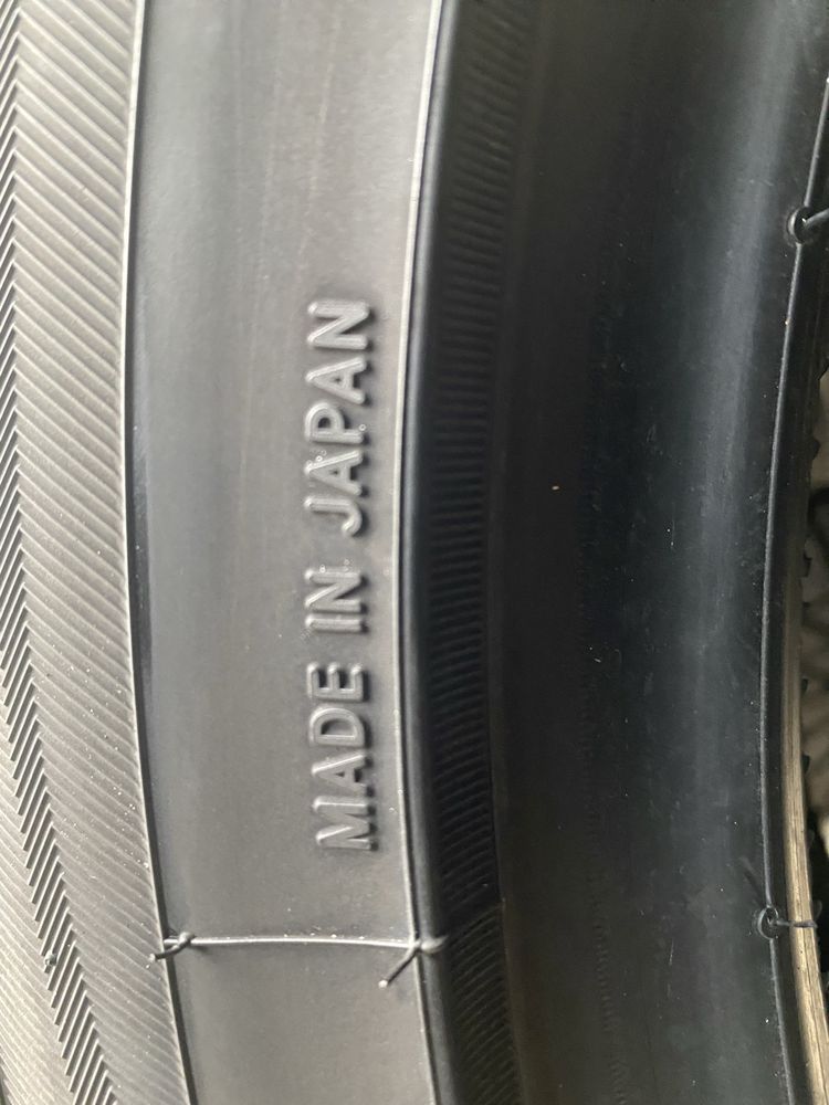 225/50/18 пара бу TOYO