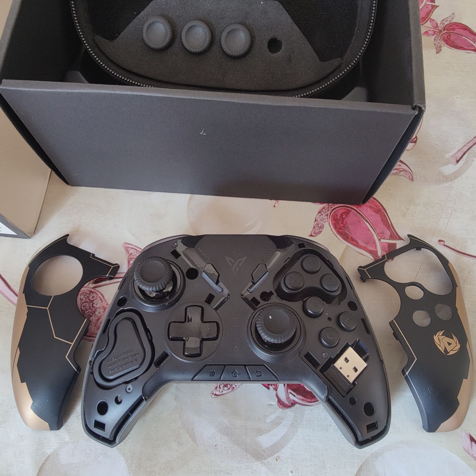 Геймпад flydigi apex 2 pro