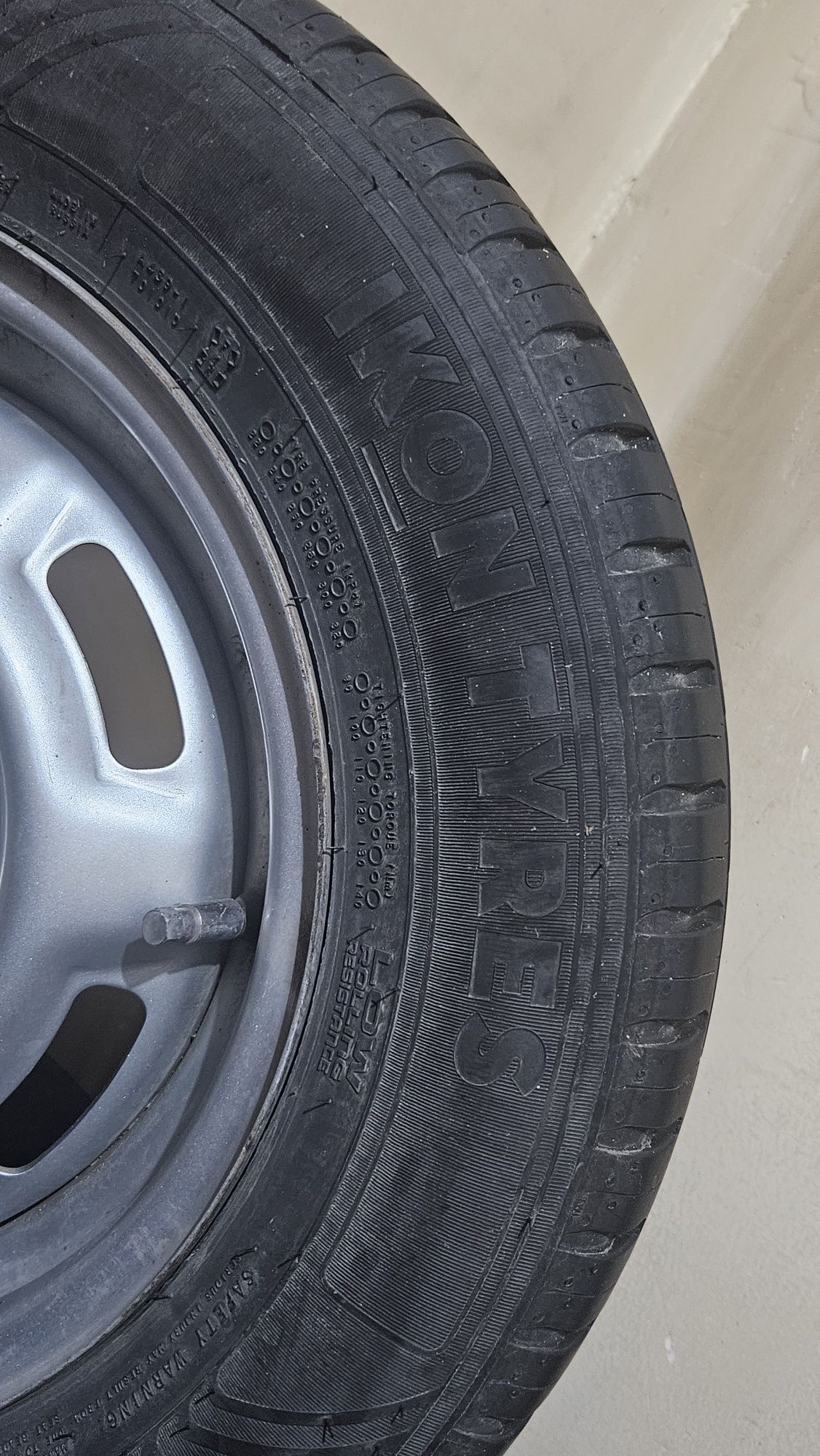 Продам комплект летней резины 175/70 R13