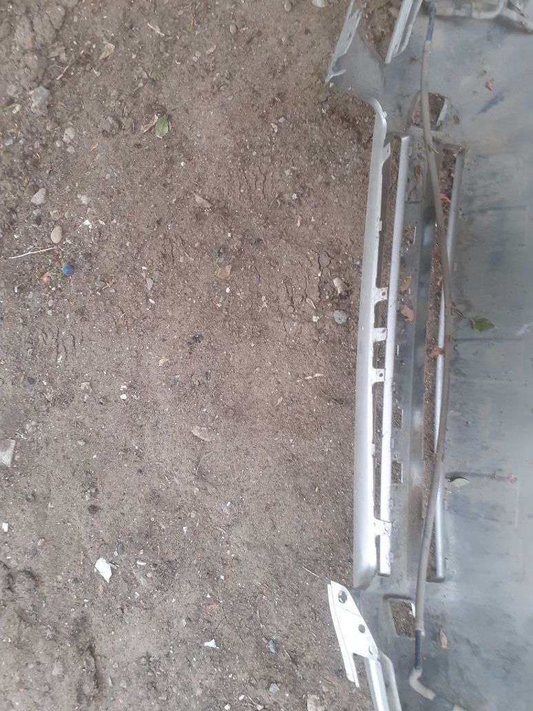Бампер Toyota Rav4 2006 оригинал