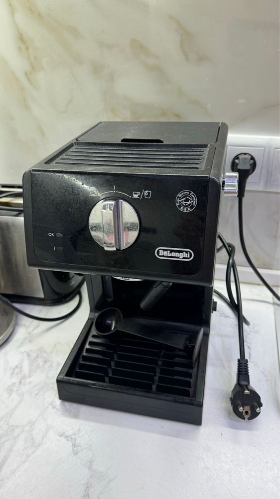 Кофеварка Delonghi ECP 31.21 черный