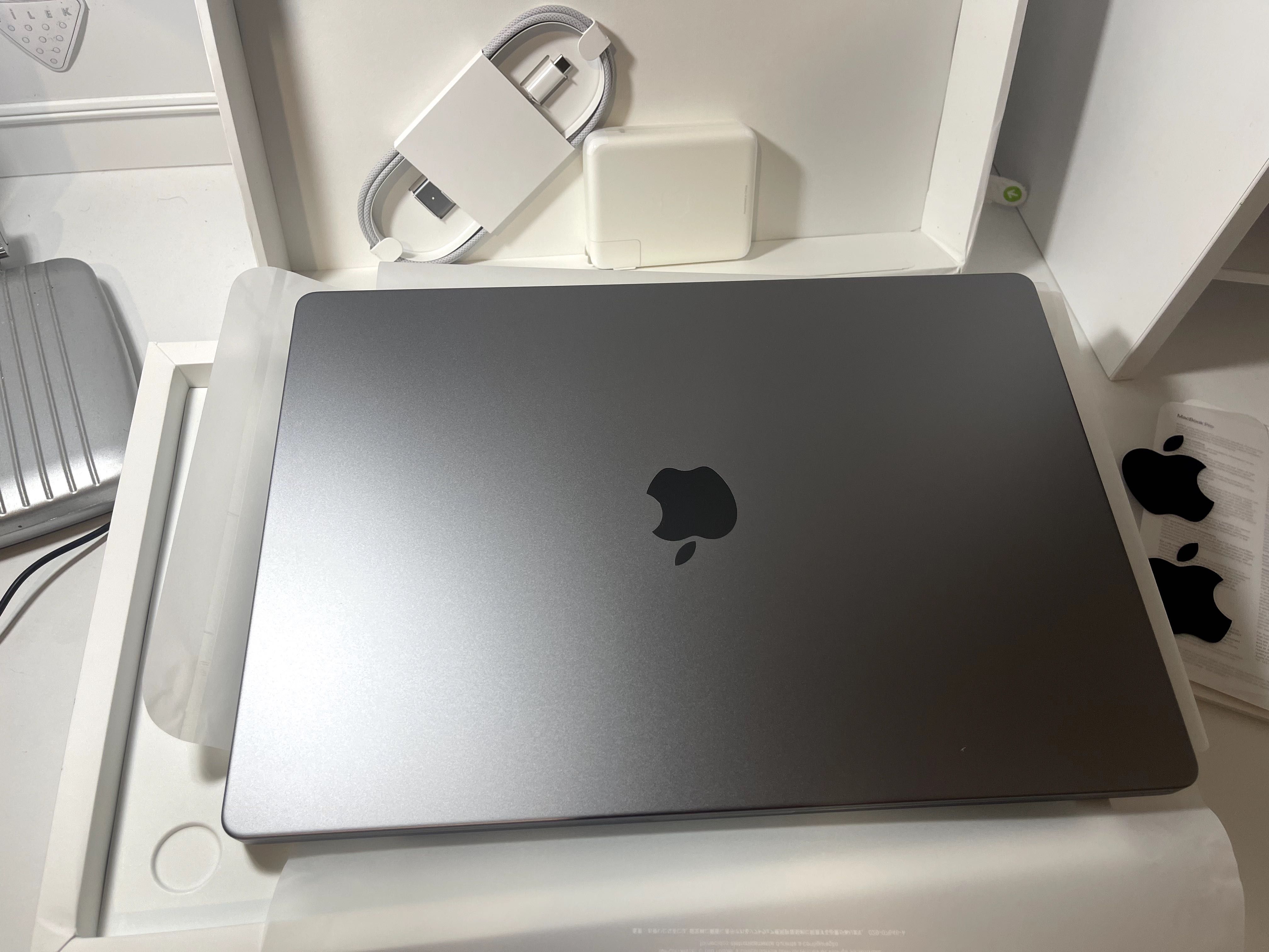 MacBook Pro-16 M2 Pro память 1tb