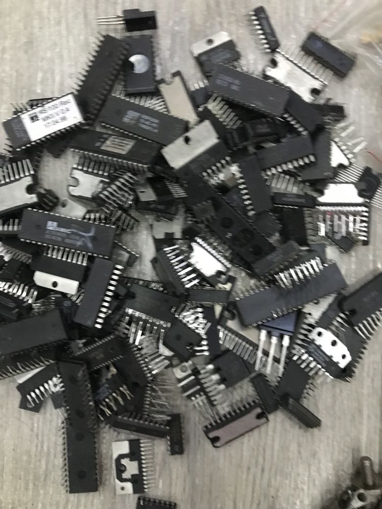Продам импортные микросхемы