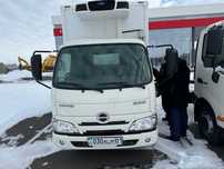 Автомобиль HINO фургон гидроборт в Астане