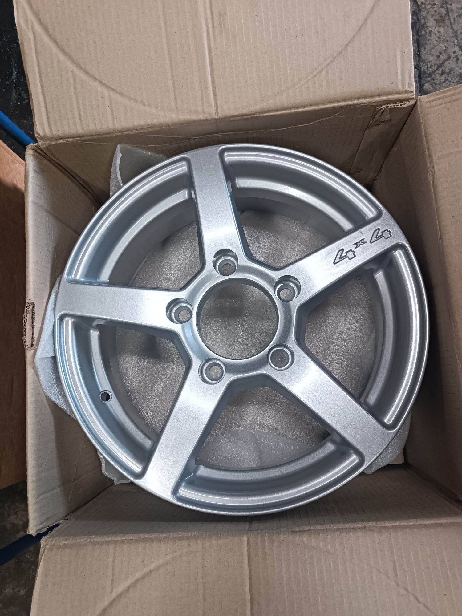 Диски нива r16 6j