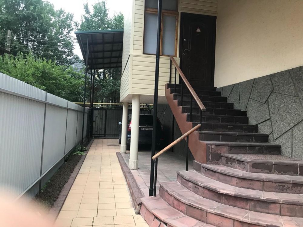 Продам особняк в престижном районе