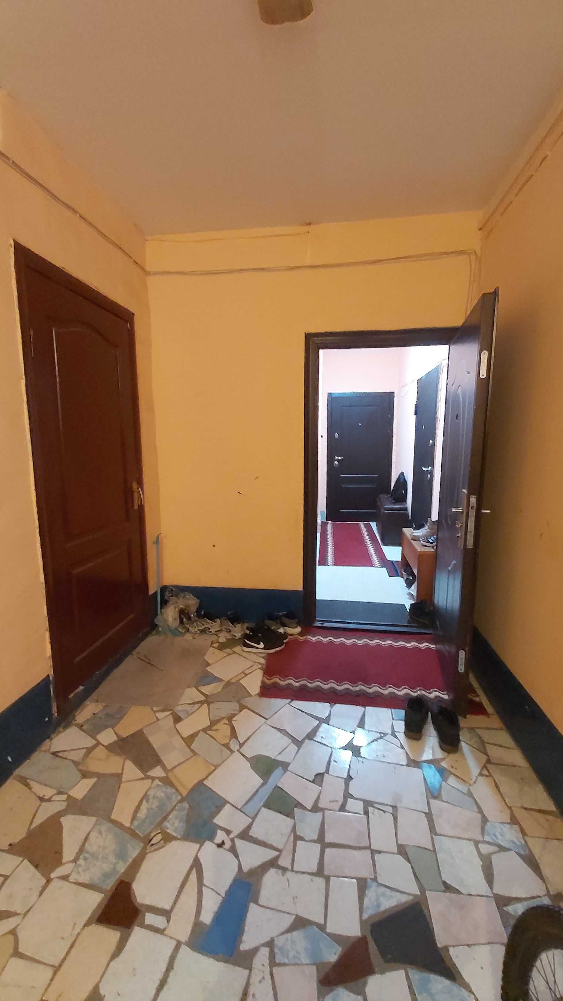 Продам 3-х комн. квартиру в новостройке по проспекту Шахтёров