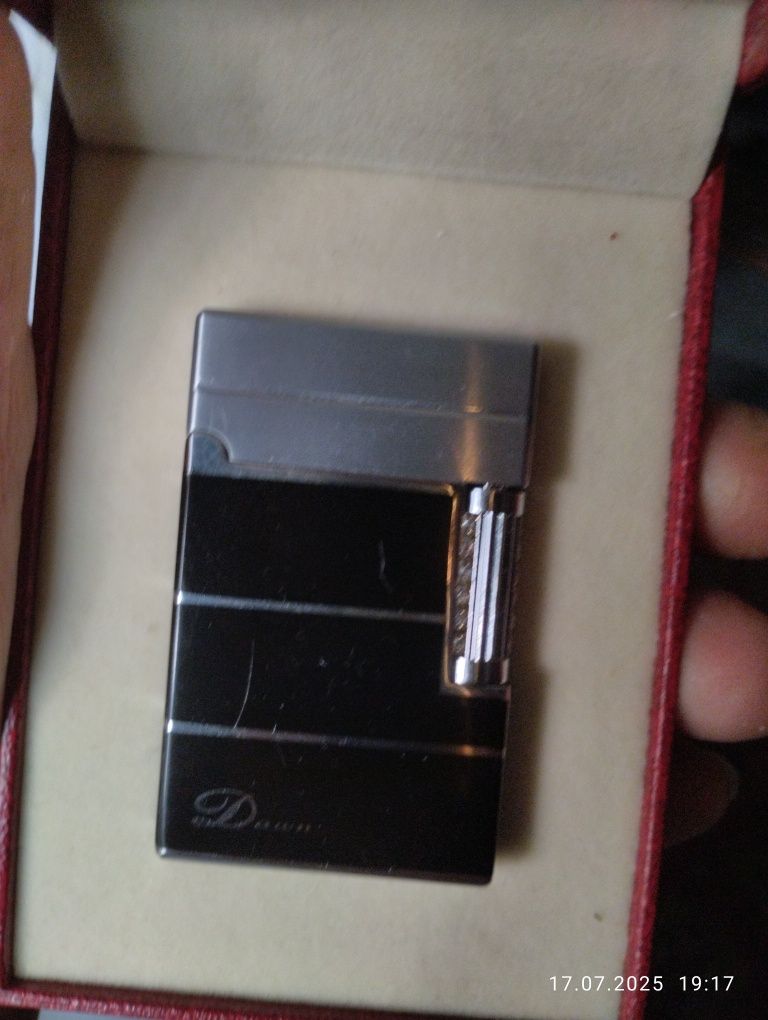 Продам зажигалку Dupont