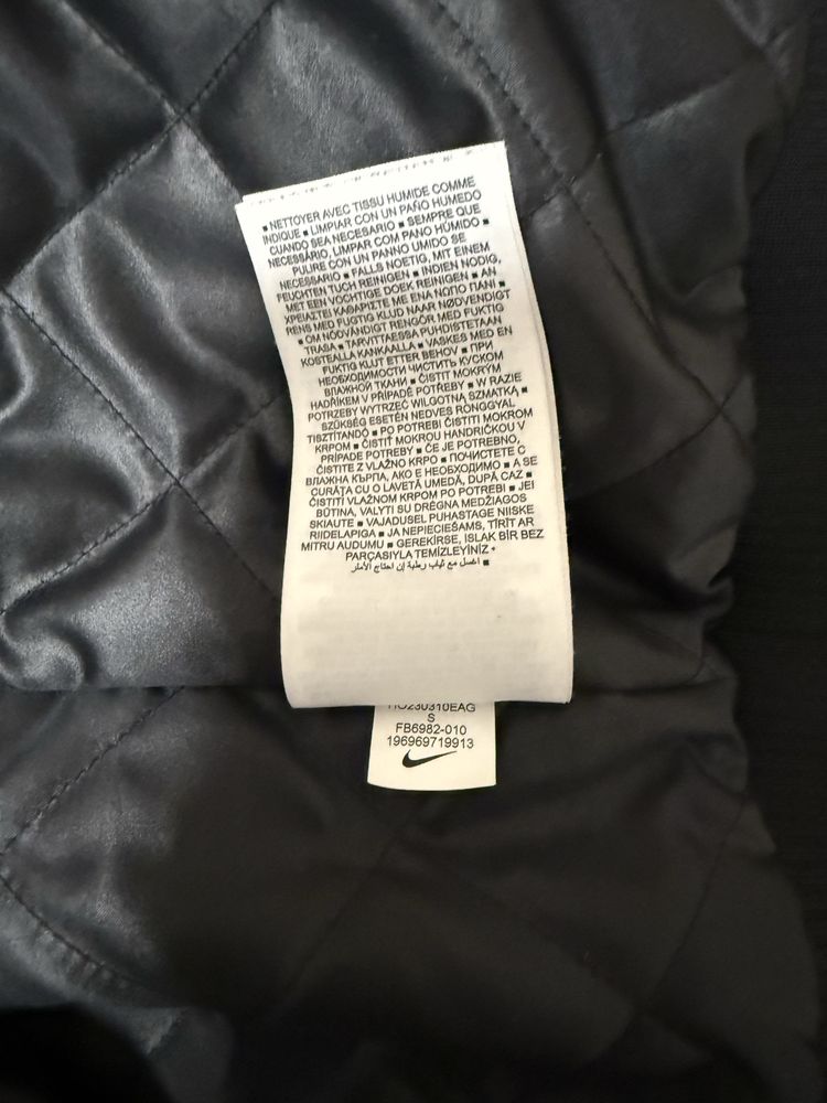 Бомбер Nike Kobe Mamba Mentality Destroyer Jacket