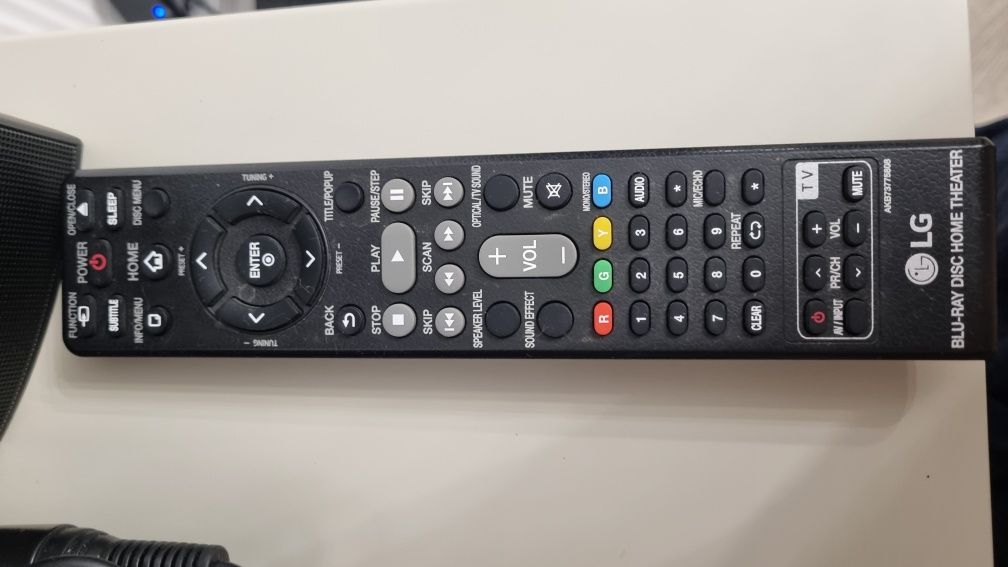 Домашний кинотеатр blu-ray проигрыватель LG