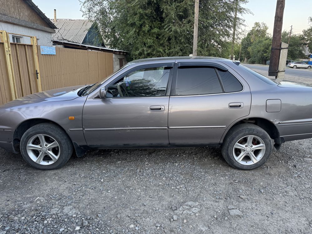 Продам машину Toyota Camry 10