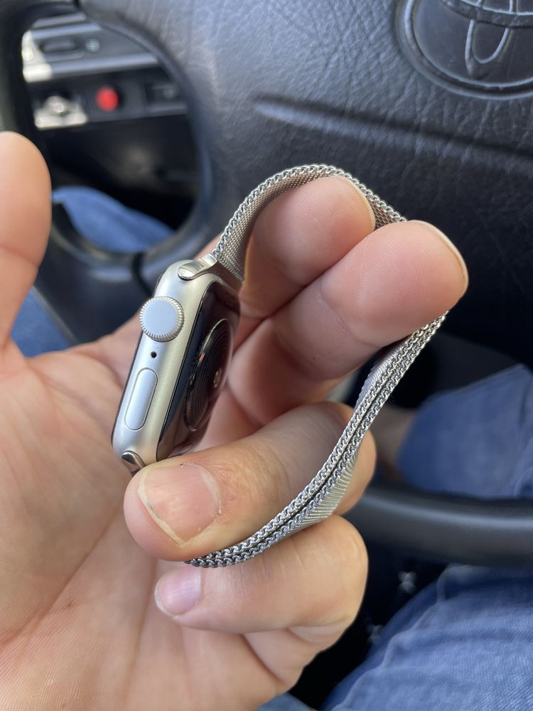 Смарт часы Apple watch SE