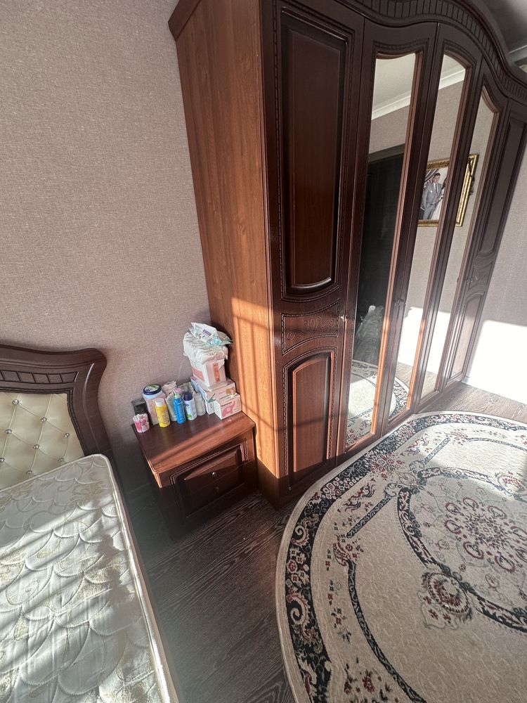 Спальный гарнитур