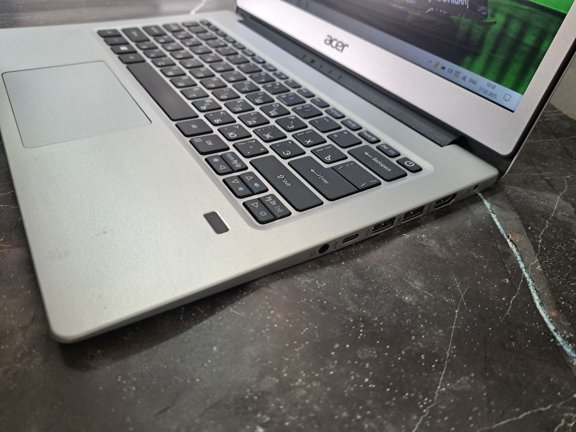 Продам ультрабук ACER SWIFT (идеал)